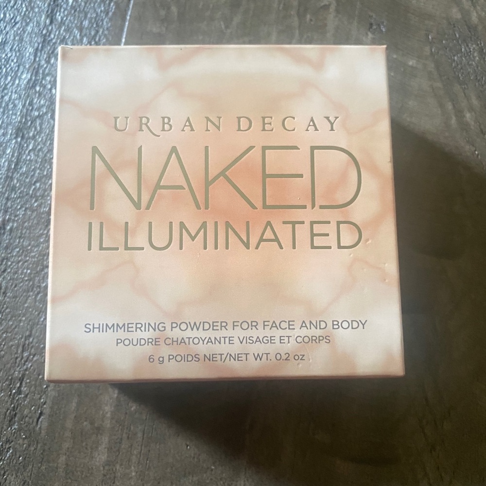 Urban Decay Naked Illuminated Shimmering Powder